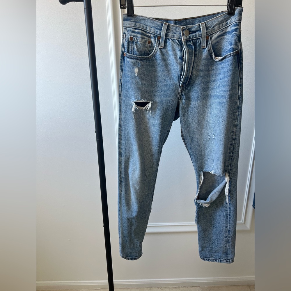 Levi’s 501 Skinny Distressed medium-light wash jeans W25 L28 100% cotton